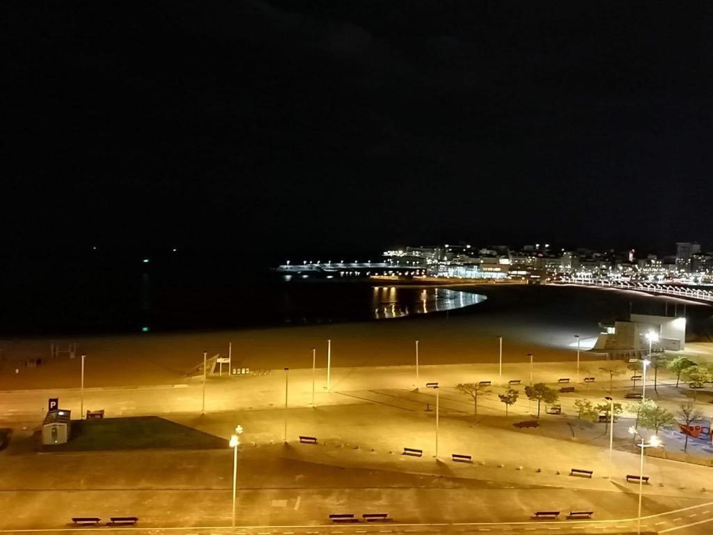 El Sexto De La Playa + Parking Gratis Apartamento Gijón Exterior foto