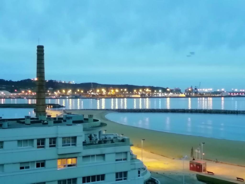 El Sexto De La Playa + Parking Gratis Apartamento Gijón Exterior foto